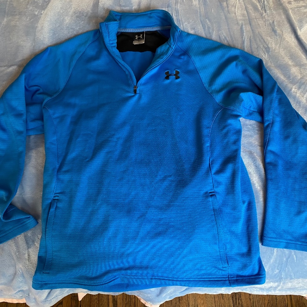 Under Armour Brilliant Blue quarter zip w/black accents!